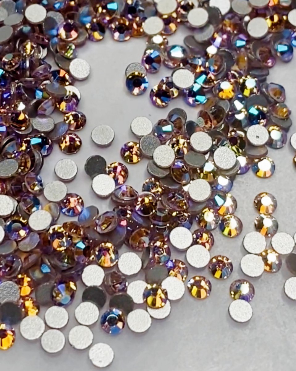 Light Rose AB Nail Crystals - Pottle