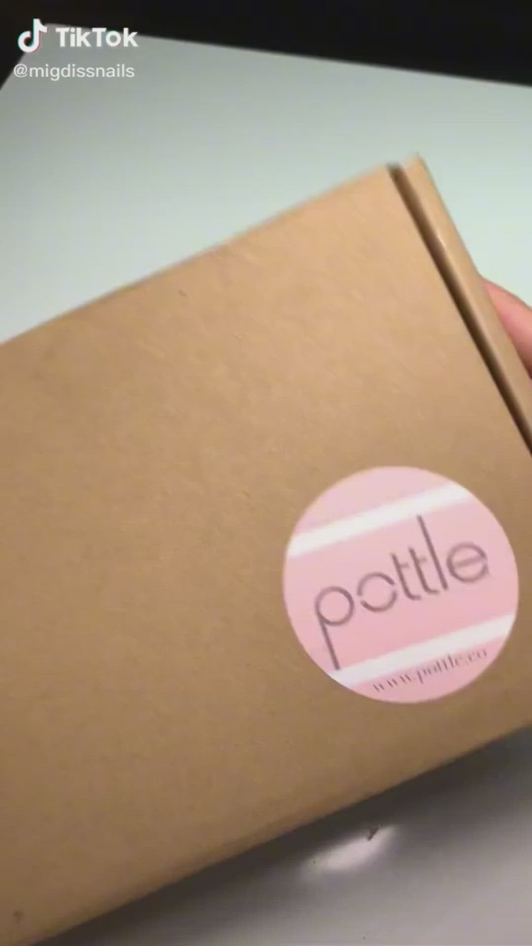 Empty White Gel Bottle - Pottle Nail Unboxing