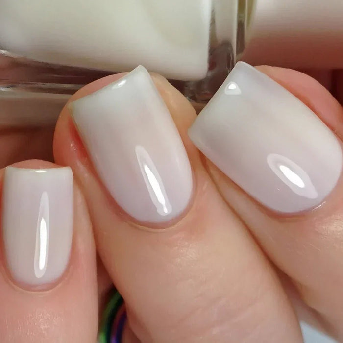 5 Ways to Add Pizzazz to Your Coconut Manicure - Pottle