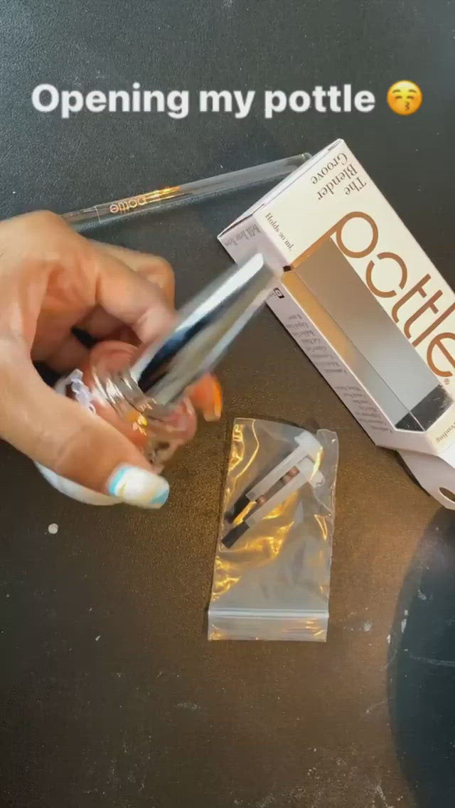 Unboxing of Endless Builder in A Bottle Kit